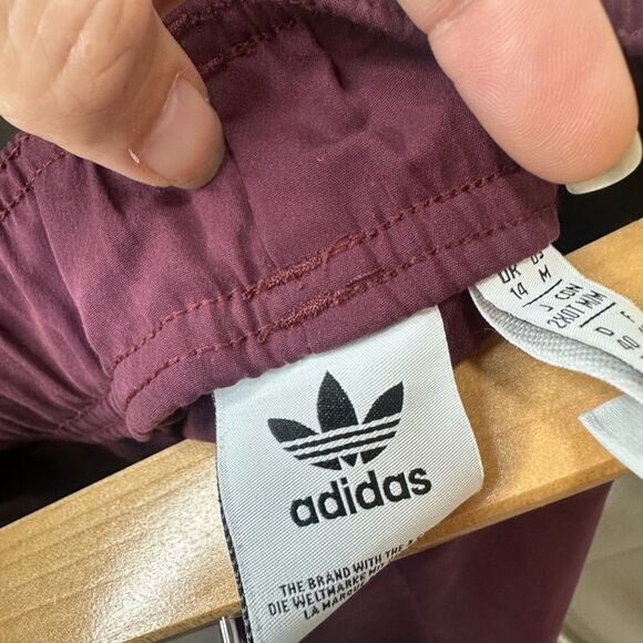 Adidas Burgundy Joggers with Classic White Stripe Size M - Picture 7 of 10